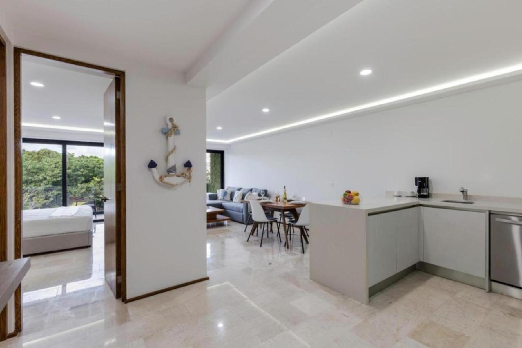 Apartment One Paralia